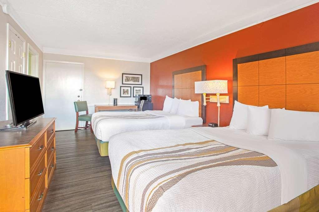 La Quinta Inn By Wyndham Victoria Ruang foto